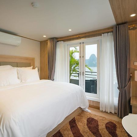 La Vela Premium Cruise - Managed By Paradise Cruises Ha Long Exterior photo