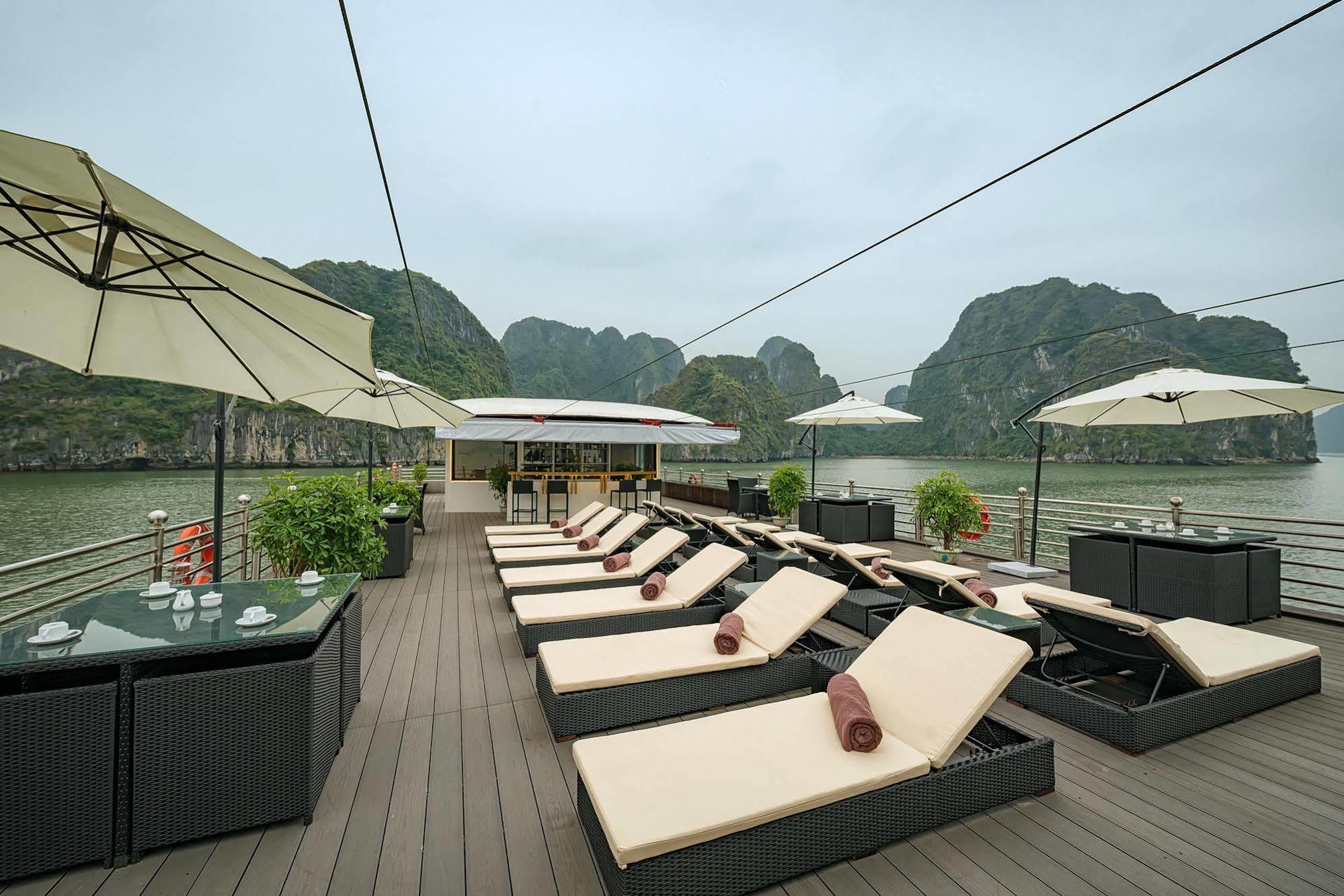 La Vela Premium Cruise - Managed By Paradise Cruises Ha Long Exterior photo